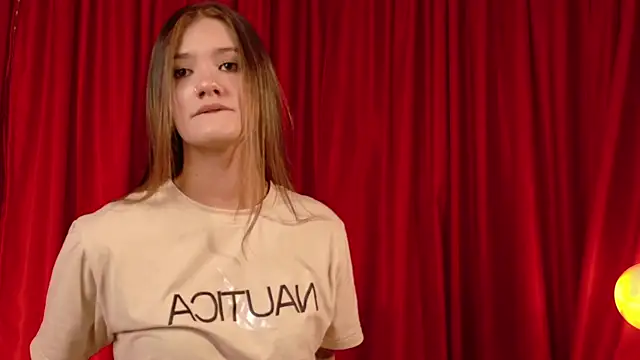 Mia Benett  online show from 4, 4, 2026