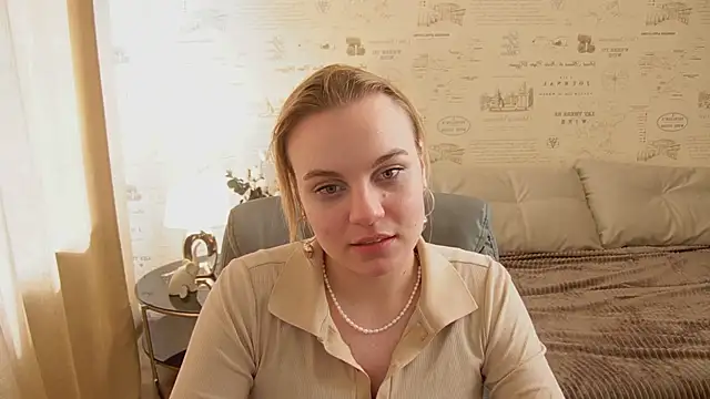 Glow Margo online show from 17, 5, 2026