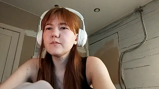 Snapshot of DinaFirebird chatting on 5, 3, 2026 DinaFirebird online show from 5, 3, 2026