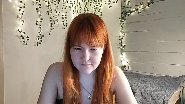 Snapshot of DinaFirebird chatting on 10, 4, 2026 DinaFirebird online show from 10, 4, 2026