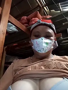 Snapshot of Heylen_hooo chatting on 1, 3, 2026 Heylen hooo online show from 1, 3, 2026