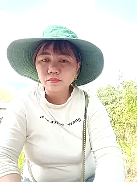 lyly sexx online show from 11, 4, 2026