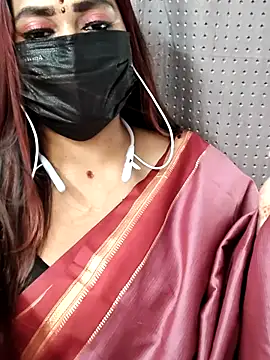 Snapshot of Cutie_Nila chatting on 16, 7, 2026 Cutie Nila online show from 16, 7, 2026