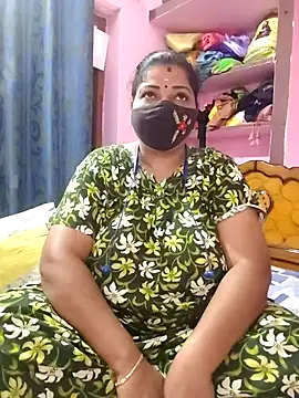 Snapshot of tamil_lathikaaa chatting on 4, 4, 2026 tamil lathikaaa online show from 4, 4, 2026