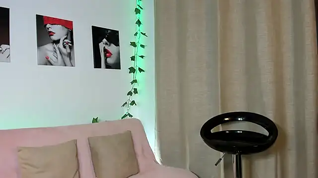 Rebeca Marchetti online show from 1, 5, 2026