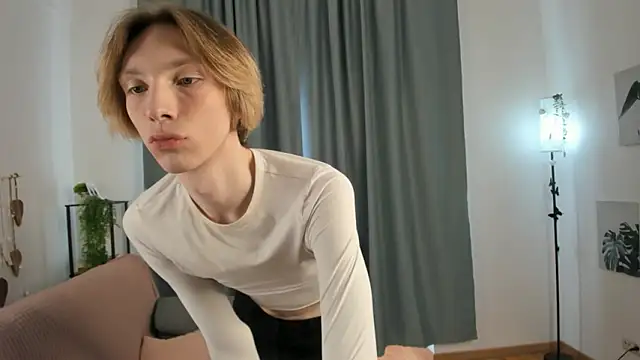 Snapshot of SilverFeral chatting on 13, 3, 2026 SilverFeral online show from 13, 3, 2026