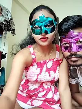 Snapshot of Sweet_Cpl_ chatting on 5, 3, 2026 Sweet Cpl online show from 5, 3, 2026