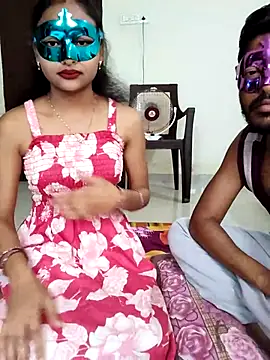 Snapshot of Sweet_Cpl_ chatting on 7, 3, 2026 Sweet Cpl online show from 7, 3, 2026