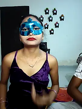 Snapshot of Sweet_Cpl_ chatting on 13, 3, 2026 Sweet Cpl online show from 13, 3, 2026