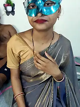 Snapshot of Sweet_Cpl_ chatting on 13, 4, 2026 Sweet Cpl online show from 13, 4, 2026