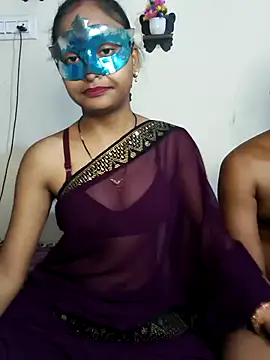 Snapshot of Sweet_Cpl_ chatting on 17, 4, 2026 Sweet Cpl online show from 17, 4, 2026