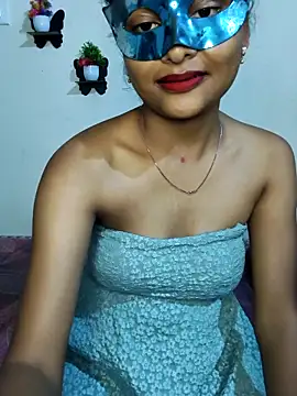 Snapshot of Sweet_Cpl_ chatting on 5, 5, 2026 Sweet Cpl online show from 5, 5, 2026