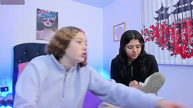 valeria and zoe online show from 30, 3, 2026