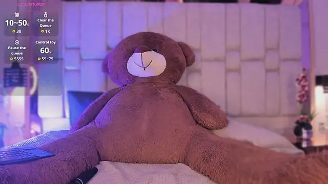 AgathaUwuDoll online show from 16, 4, 2026