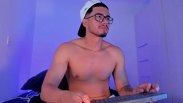 THADEO KING2 online show from 11, 4, 2026