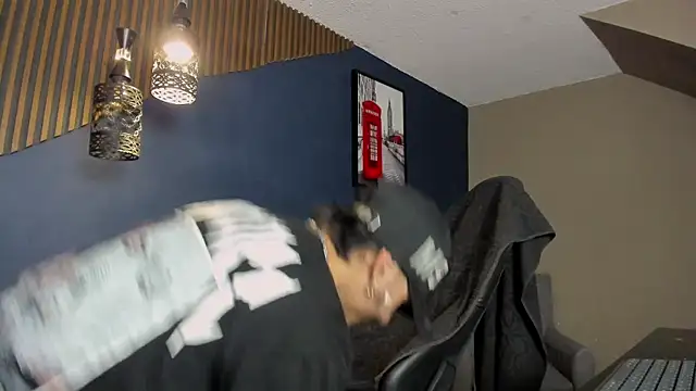 Snapshot of DanteLuxx chatting on 14, 3, 2026 DanteLuxx online show from 14, 3, 2026