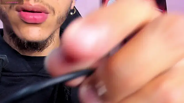 Snapshot of DanteLuxx chatting on 29, 3, 2026 DanteLuxx online show from 29, 3, 2026