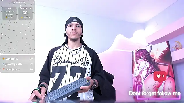 Snapshot of DanteLuxx chatting on 12, 4, 2026 DanteLuxx online show from 12, 4, 2026