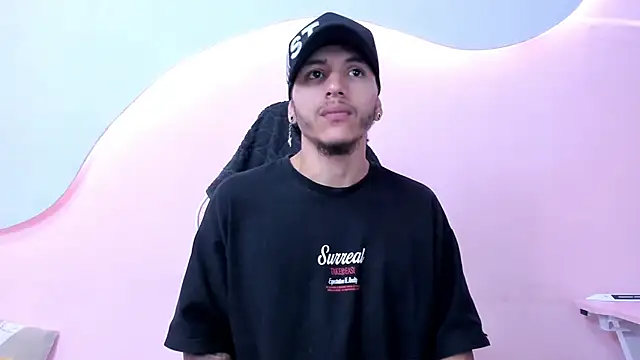 Snapshot of DanteLuxx chatting on 14, 4, 2026 DanteLuxx online show from 14, 4, 2026