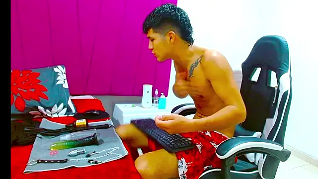 Snapshot of pipe_hot04 chatting on 9, 3, 2026 pipe hot04 online show from 9, 3, 2026