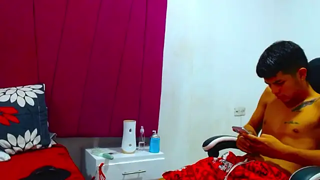 Snapshot of pipe_hot04 chatting on 10, 3, 2026 pipe hot04 online show from 10, 3, 2026