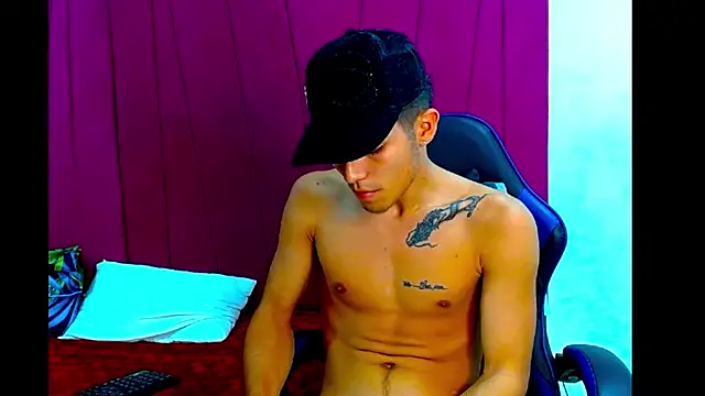 Snapshot of pipe_hot04 chatting on 24, 3, 2026 pipe hot04 online show from 24, 3, 2026