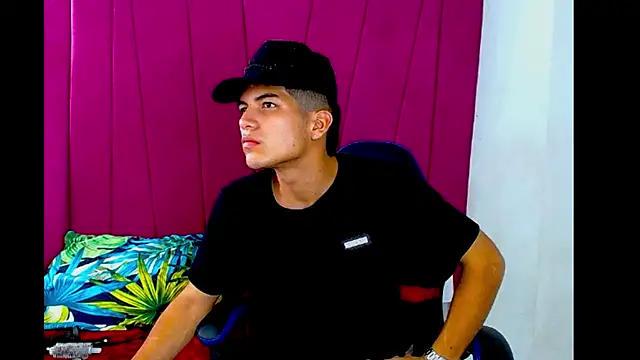 Snapshot of pipe_hot04 chatting on 29, 3, 2026 pipe hot04 online show from 29, 3, 2026