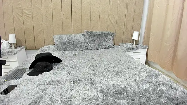 Snapshot of pipe_hot04 chatting on 5, 4, 2026 pipe hot04 online show from 5, 4, 2026