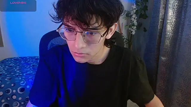 Snapshot of noah_millerx chatting on 16, 3, 2026 noah millerx online show from 16, 3, 2026