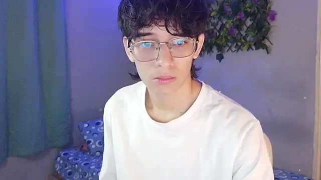 Snapshot of noah_millerx chatting on 20, 3, 2026 noah millerx online show from 20, 3, 2026