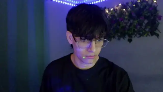 Snapshot of noah_millerx chatting on 27, 3, 2026 noah millerx online show from 27, 3, 2026