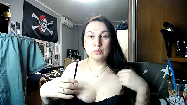 Snapshot of EvaBeautyXx chatting on 13, 3, 2026 EvaBeautyXx online show from 13, 3, 2026