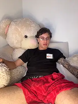 Snapshot of EXCLUSIVE8 chatting on 5, 4, 2026 EXCLUSIVE8 online show from 5, 4, 2026