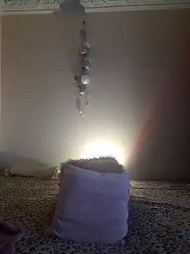 LunaBlaise online show from 13, 5, 2026