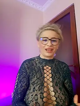 LunaBlaise online show from 16, 5, 2026