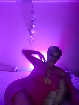 LunaBlaise online show from 21, 6, 2026