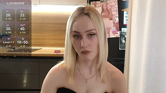 Snapshot of Bella_Villen chatting on 9, 7, 2026 Bella Villen online show from 9, 7, 2026