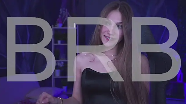 Snapshot of Sweet_Emilya chatting on 13, 4, 2026 Sweet Emilya online show from 13, 4, 2026