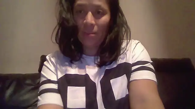 Fernanda1988latina online show from 28, 2, 2026