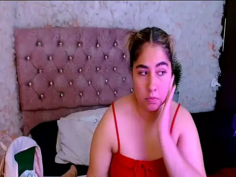 Sofiazaf  online show from 1, 4, 2026