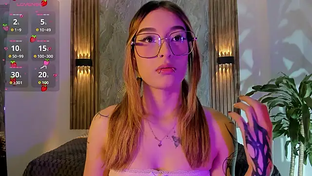 Snapshot of Melodylanee chatting on 5, 3, 2026 Melodylanee online show from 5, 3, 2026