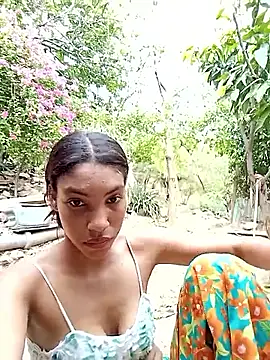 ginevere 20 online show from 8, 4, 2026