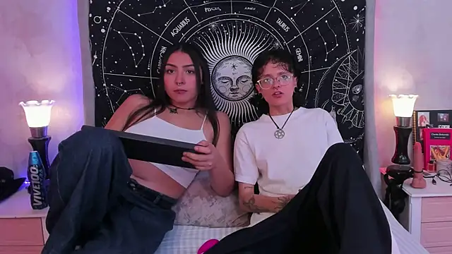 CaliferAndAurora online show from 8, 4, 2026