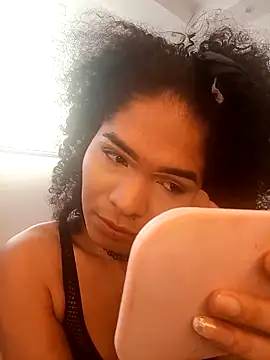 Snapshot of V-nus chatting on 13, 3, 2026 V-nus online show from 13, 3, 2026