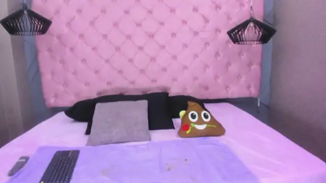 Snapshot of SARA_HORNY- chatting on 11, 3, 2026 SARA HORNY- online show from 11, 3, 2026