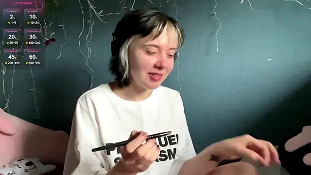 Snapshot of AueshaSimon chatting on 26, 4, 2026 AueshaSimon online show from 26, 4, 2026