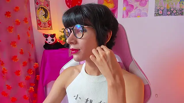 Madeline 21 online show from 8, 3, 2026