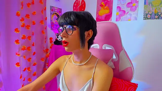 Madeline 21 online show from 10, 4, 2026