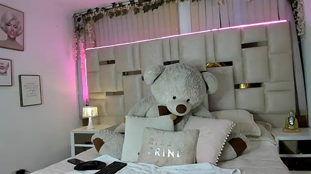 Hanna klover online show from 11, 4, 2026