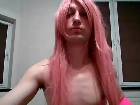 LolaEffe online show from 1, 3, 2026